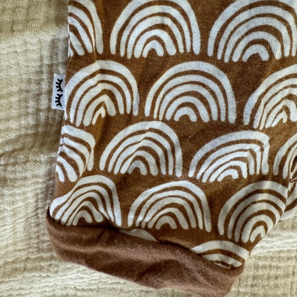 Little Sleepies Rust Rainbows Zippy Shorty, 0-3m - Picture 5 of 6